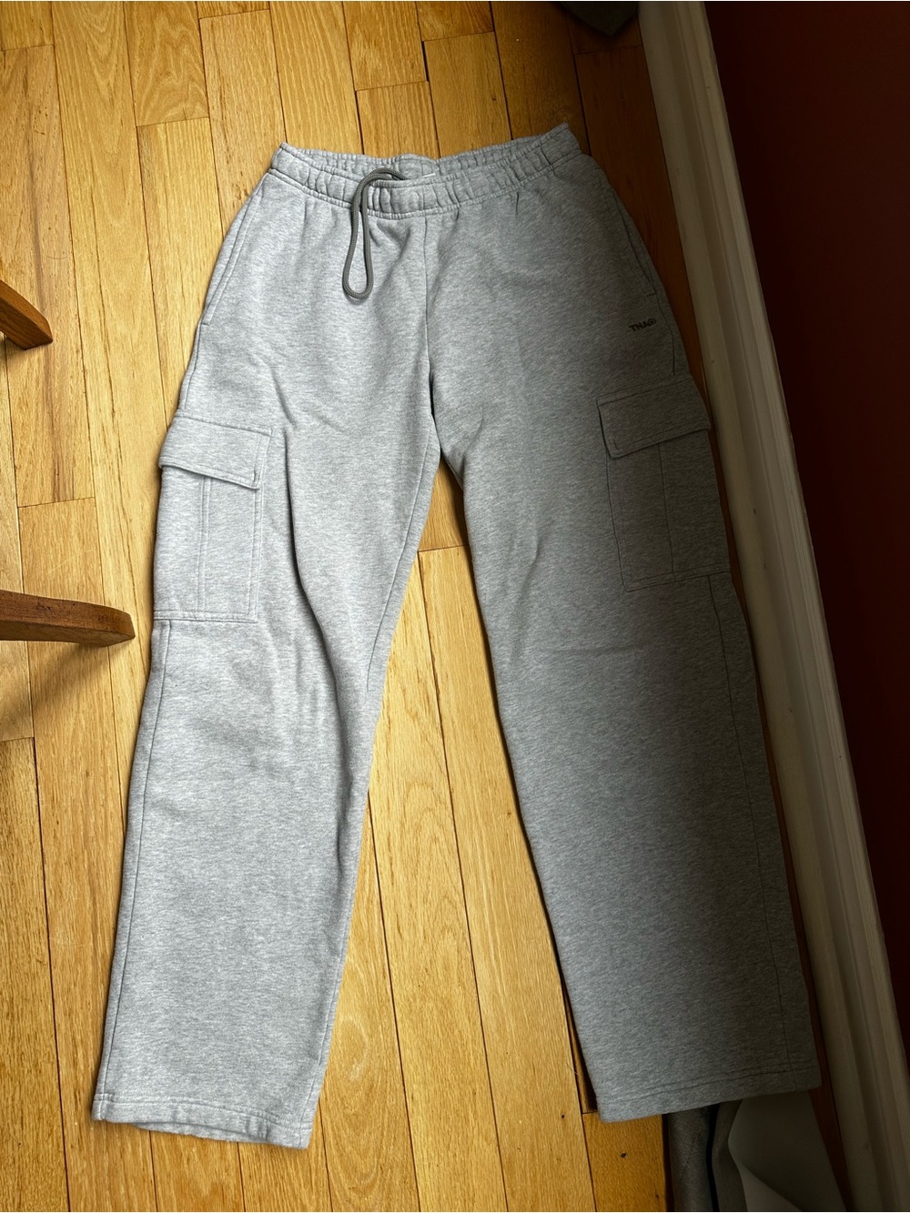 Aritzia Women's Light Gray Straight Leg Cargo Sweatpants